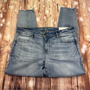 NWT American Eagle Outfitters Light Blue Super Stretch Jeans Size 16